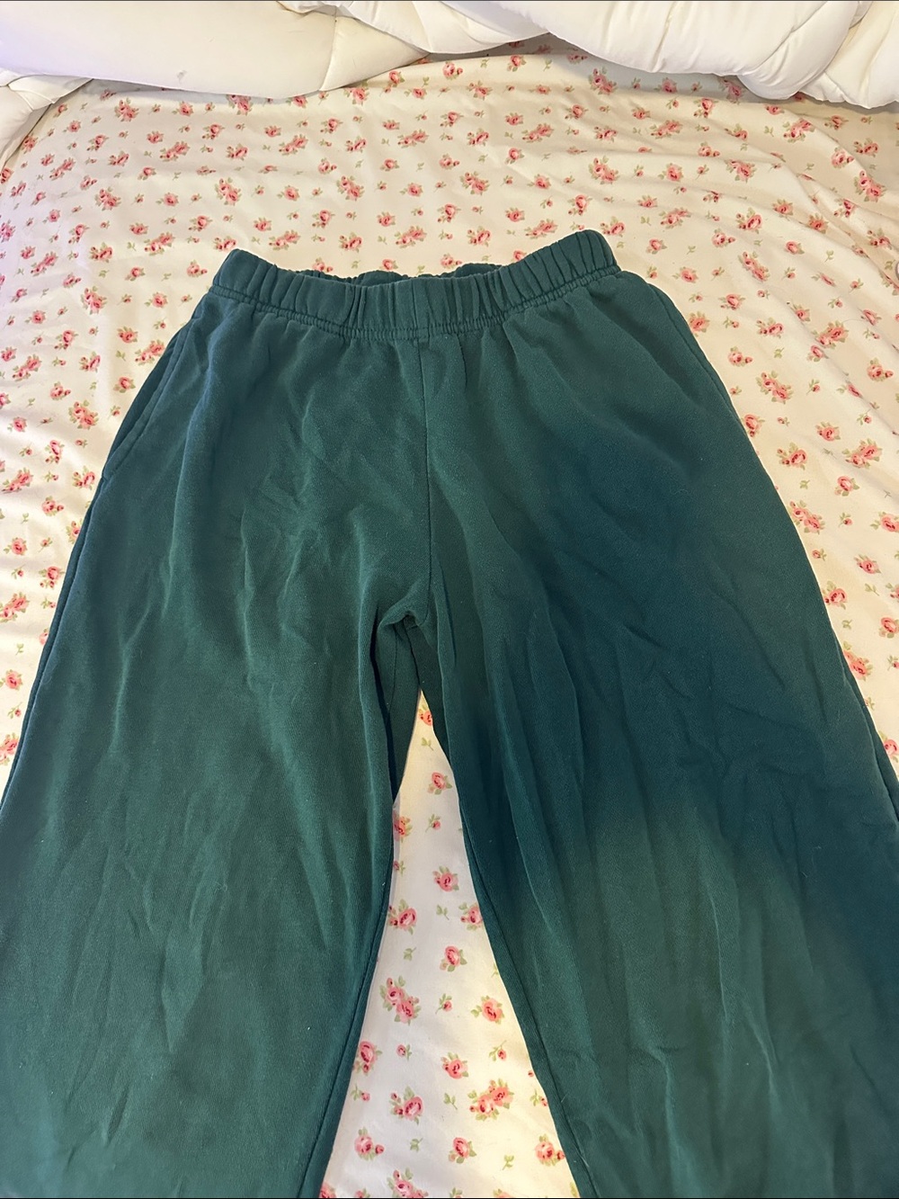 Garage dark green cuffed sweatpants